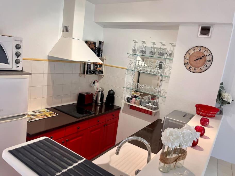 Joli Studio Tout Confort Proche Toutes Commodites Dans Residence Calme LʼÎle-Rousse Kültér fotó