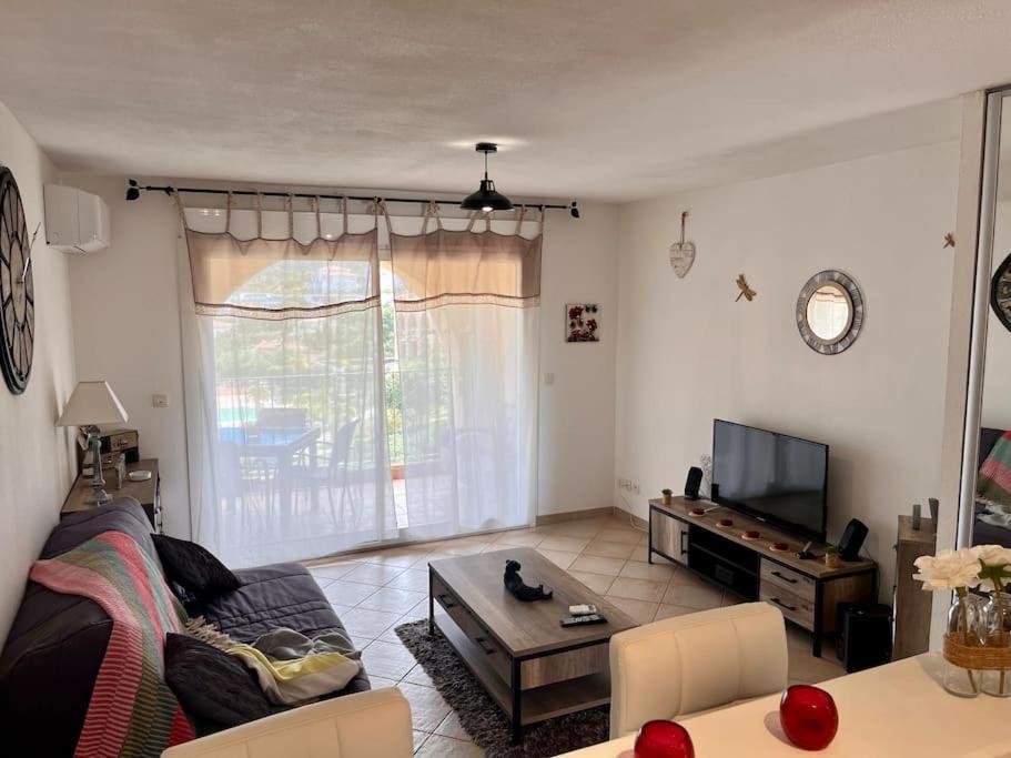 Joli Studio Tout Confort Proche Toutes Commodites Dans Residence Calme LʼÎle-Rousse Kültér fotó
