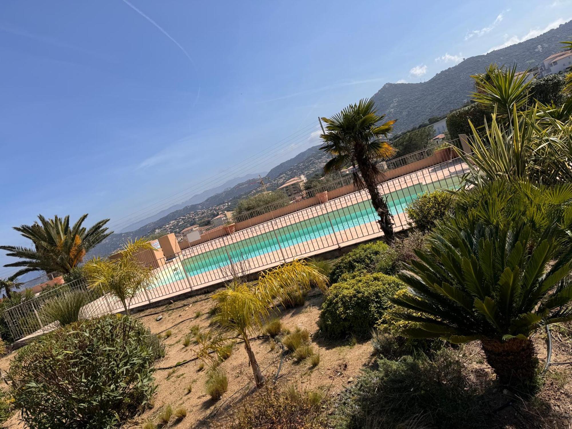 Joli Studio Tout Confort Proche Toutes Commodites Dans Residence Calme LʼÎle-Rousse Kültér fotó