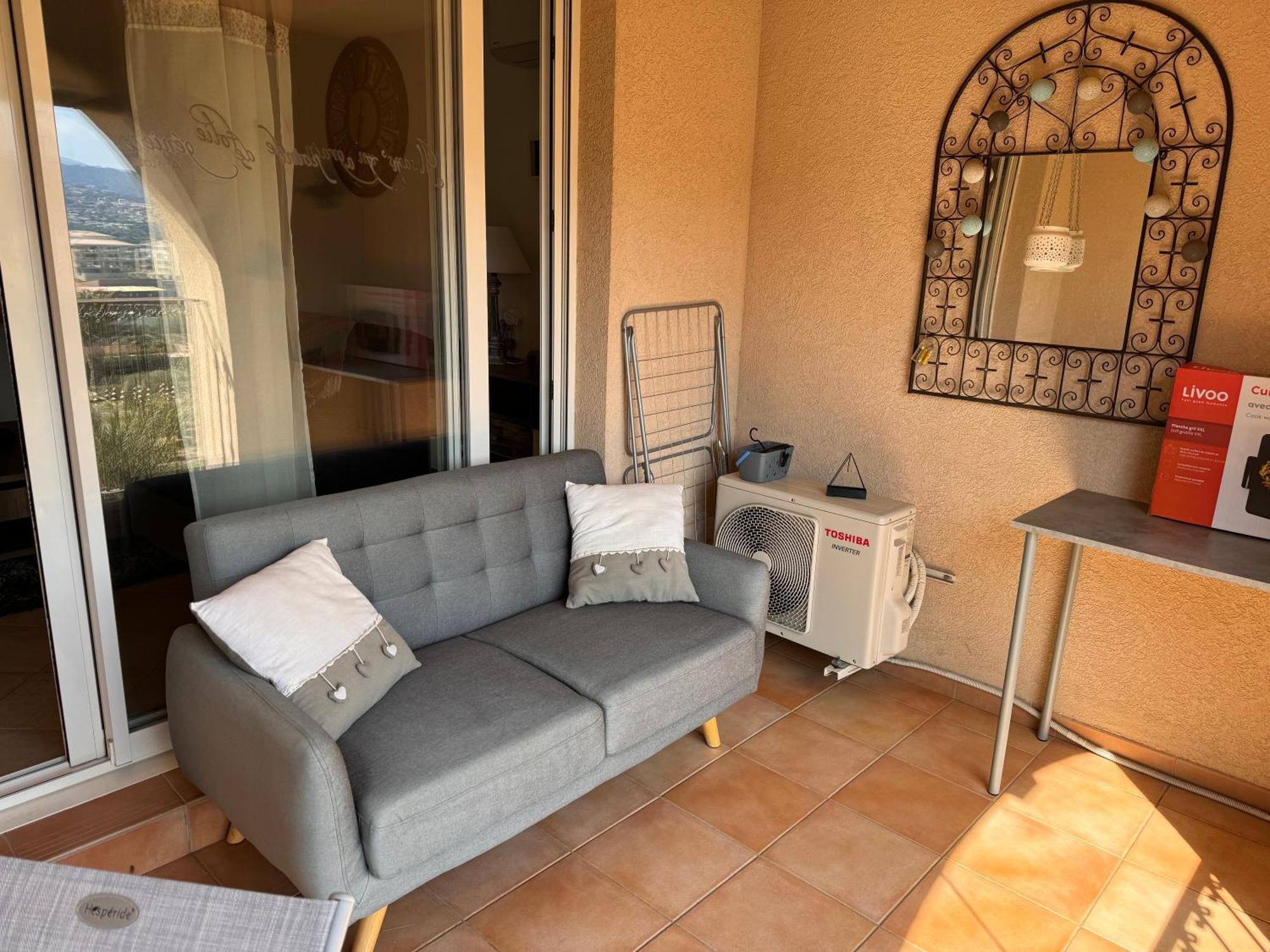 Joli Studio Tout Confort Proche Toutes Commodites Dans Residence Calme LʼÎle-Rousse Kültér fotó